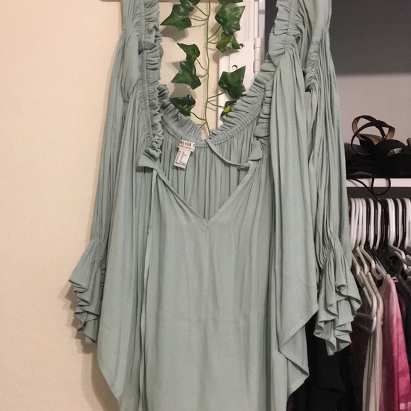 Forever 21 Tops - Off the shoulder top